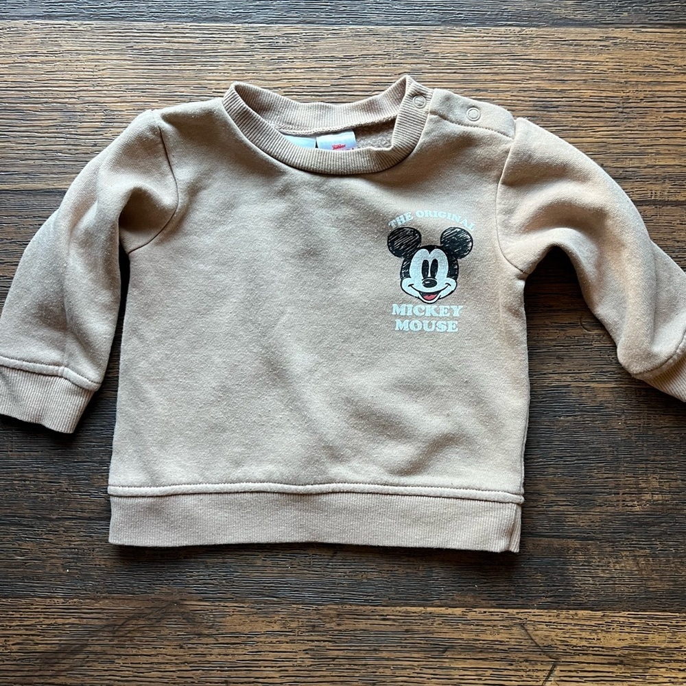 Baby Disney Junior Sweatshirt Beige Mickey Mouse 12M Button Walt Goofy Cartoon - Picture 2 of 10